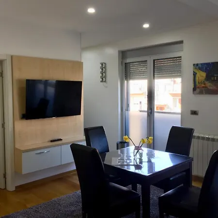 Lazic Apartment *